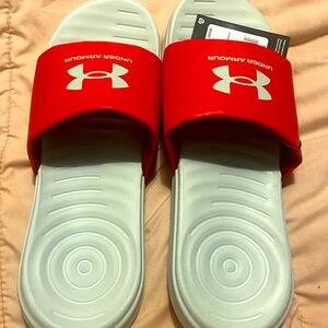 NWT Under Armour Slides